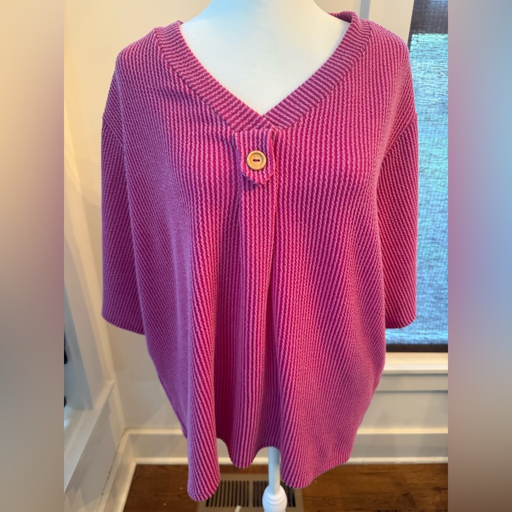 Like Love. Pink Oversized Ribbed Tshirt. Size Small